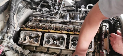 汽車發(fā)動機怠速抖動是什么原因引起的？